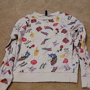 Long sleeve shirt with cute artwork
